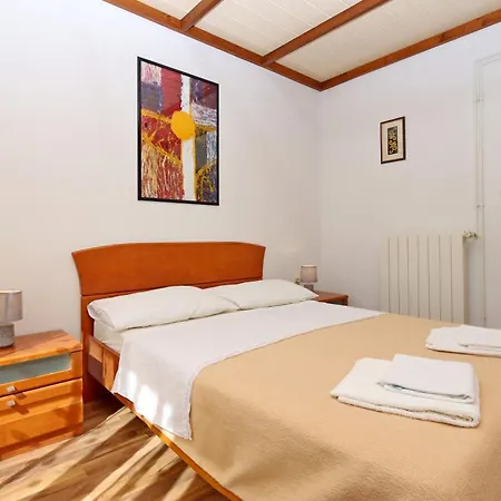 5580b Apartamento Klenovica
